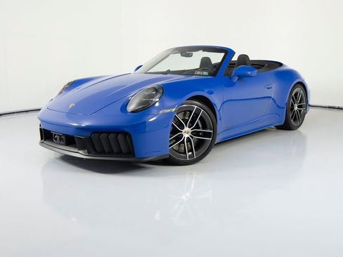 Certified 2025 Porsche 911 Carrera 4 GTS AWD/4WD image 1