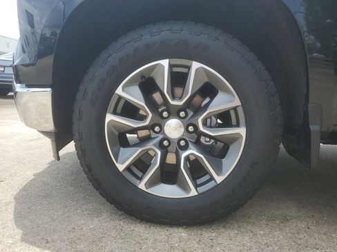 Used 2023 Chevrolet Silverado 1500 LT w/ All Star Edition Plus RWD image 7