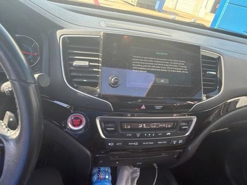 Used 2022 Honda Pilot Touring image 15