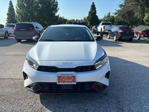 Used 2022 Kia Forte GT-Line w/ GT-Line Premium Package FWD image 2