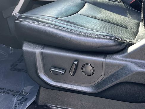 Used 2019 Ford F150 Lariat image 27