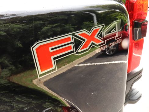Used 2025 Ford F450 Platinum w/ FX4 Off-Road Package AWD/4WD image 60