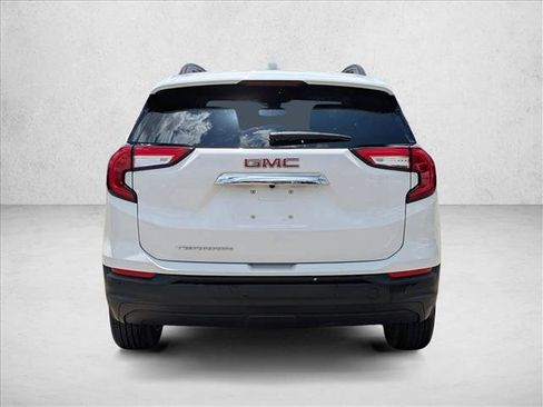 Used 2022 GMC Terrain SLE w/ Driver Convenience Package FWD image 6