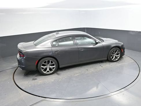 Used 2015 Dodge Charger SXT RWD image 35