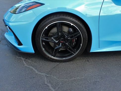 Used 2022 Chevrolet Corvette Stingray Preferred Cpe w/ Z51 Performance Package RWD image 29