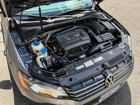 Used 2015 Volkswagen Passat 1.8T SEL Premium FWD image 12