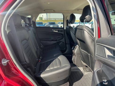 Used 2019 Ford Edge SEL w/ Equipment Group 201A image 33