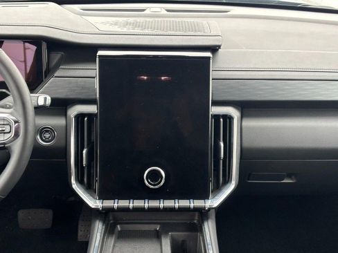 Certified 2025 GMC Acadia Elevation image 14