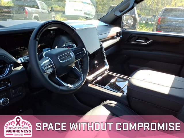 New 2027 GMC Yukon Denali w/ Denali Reserve Package AWD/4WD image 3