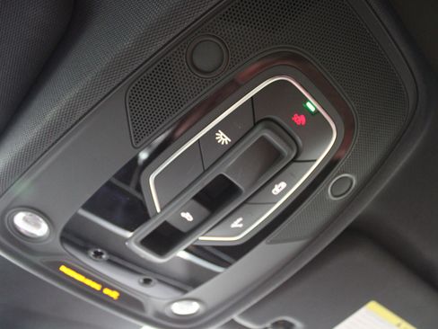 Used 2022 Audi S6 Prestige image 19