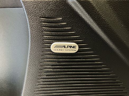 Used 2023 Dodge Challenger R/T RWD image 11