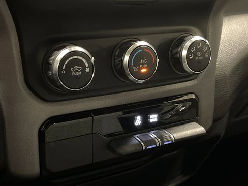 Used 2021 RAM 1500 Big Horn image 21