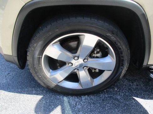 Used 2014 Jeep Grand Cherokee Limited RWD image 33