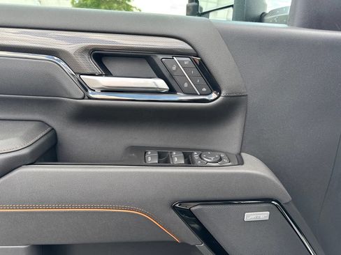 New 2026 GMC Sierra 2500 AT4 w/ AT4 Premium Plus Package AWD/4WD image 13