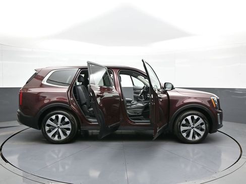 Certified 2022 Kia Telluride EX w/ EX Premium Package FWD image 44