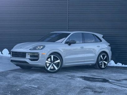 New 2025 Porsche Cayenne Turbo