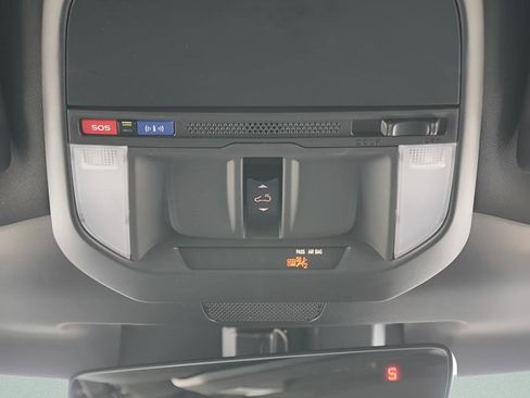 Used 2025 Subaru Forester Premium w/ Convenience Package #1 AWD/4WD image 19