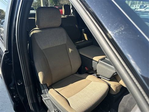 Used 2023 Ford F150 XLT image 28