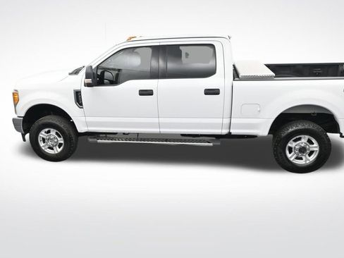 Used 2017 Ford F250 XLT image 28