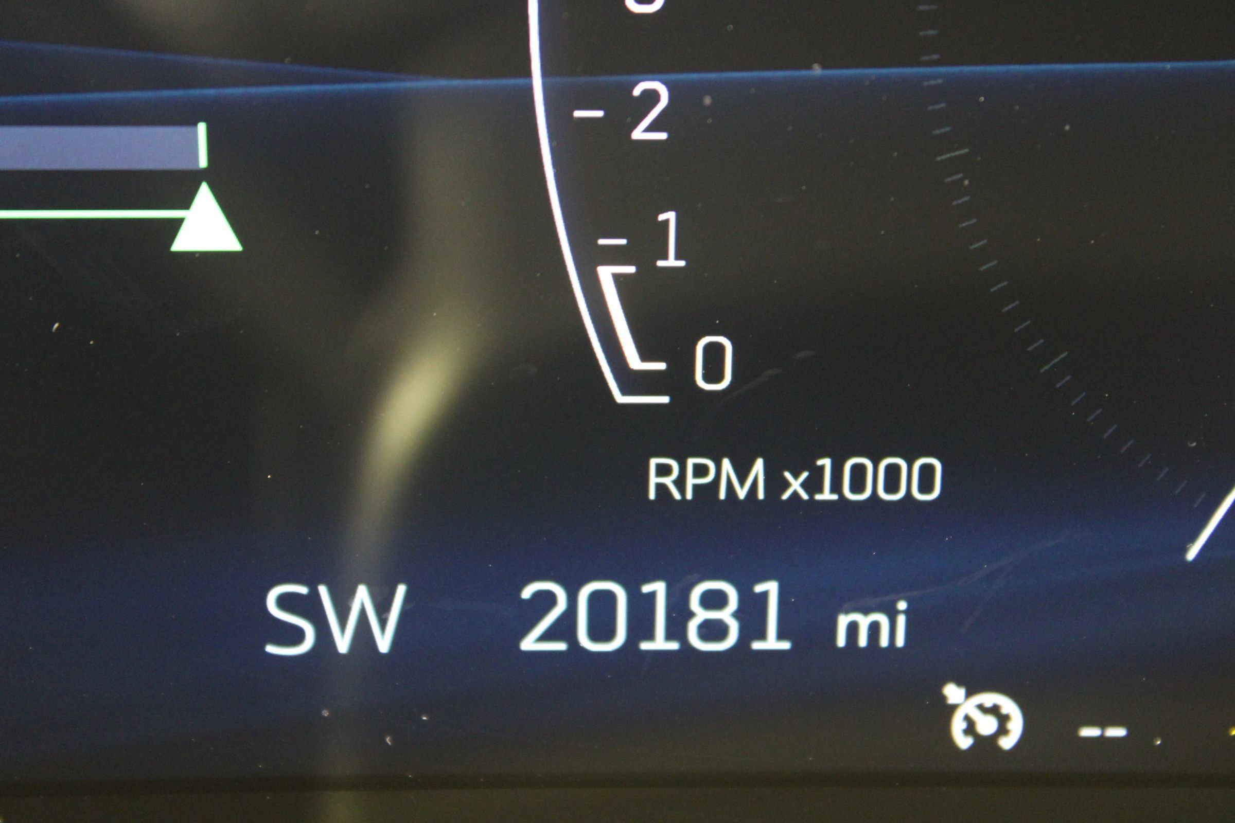 Used 2024 Cadillac XT4 Premium Luxury FWD image 15