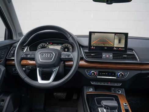 Used 2023 Audi Q5 2.0T Prestige w/ Prestige Package AWD/4WD image 22