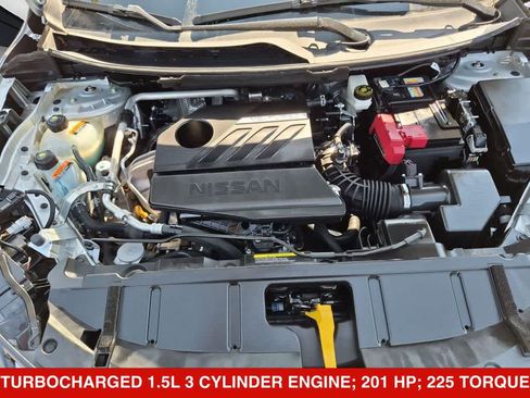 Used 2024 Nissan Rogue SV FWD image 14