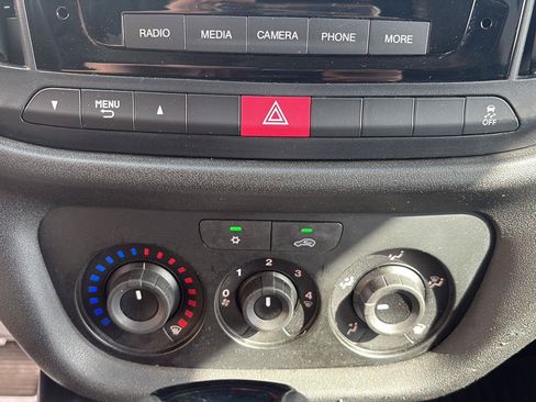 Used 2022 RAM ProMaster City Tradesman FWD image 13