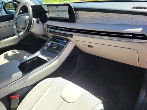 Used 2025 Hyundai Palisade Calligraphy FWD image 7