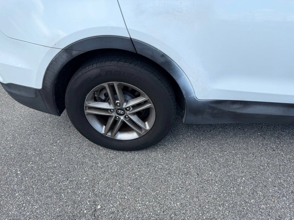 Used 2018 Hyundai Santa Fe Sport FWD image 5