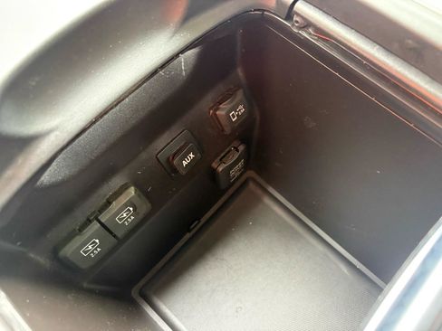 Used 2020 Acura MDX SH-AWD image 37