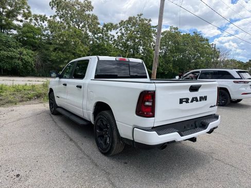 New 2026 RAM 1500 Express AWD/4WD image 3