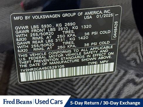 Used 2025 Volkswagen Atlas SE image 33