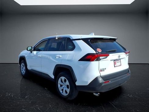 Used 2024 Toyota RAV4 LE AWD/4WD image 6