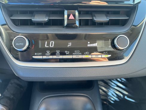Used 2023 Toyota Corolla LE FWD image 22