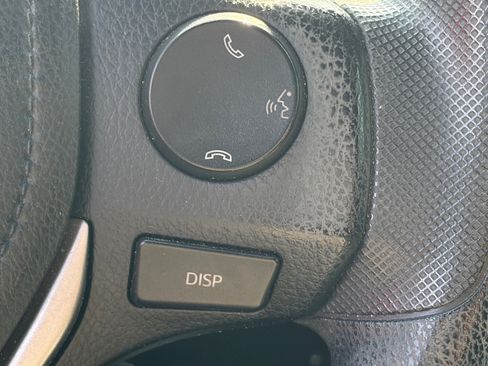 Used 2016 Toyota RAV4 LE FWD image 11