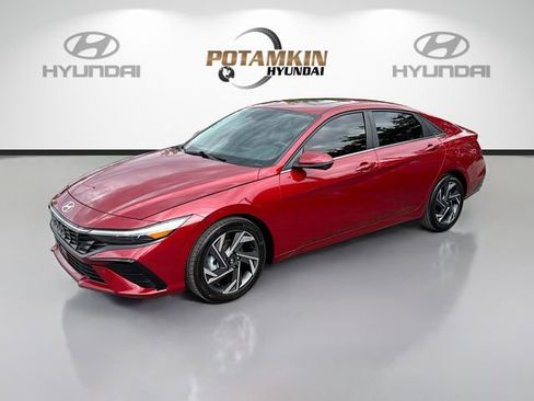 Used 2024 Hyundai Elantra Limited image 1