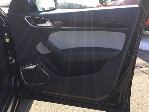 Used 2015 Audi Q3 2.0T Prestige w/ Prestige Package image 20