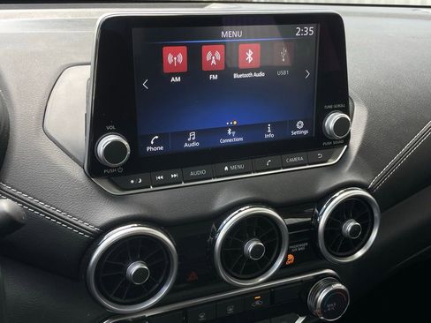 Used 2023 Nissan Sentra SV image 16