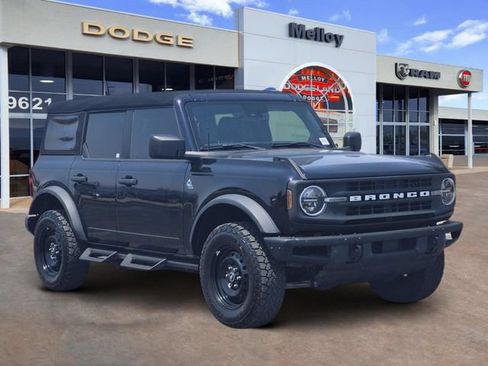 Used 2023 Ford Bronco Black Diamond AWD/4WD image 2