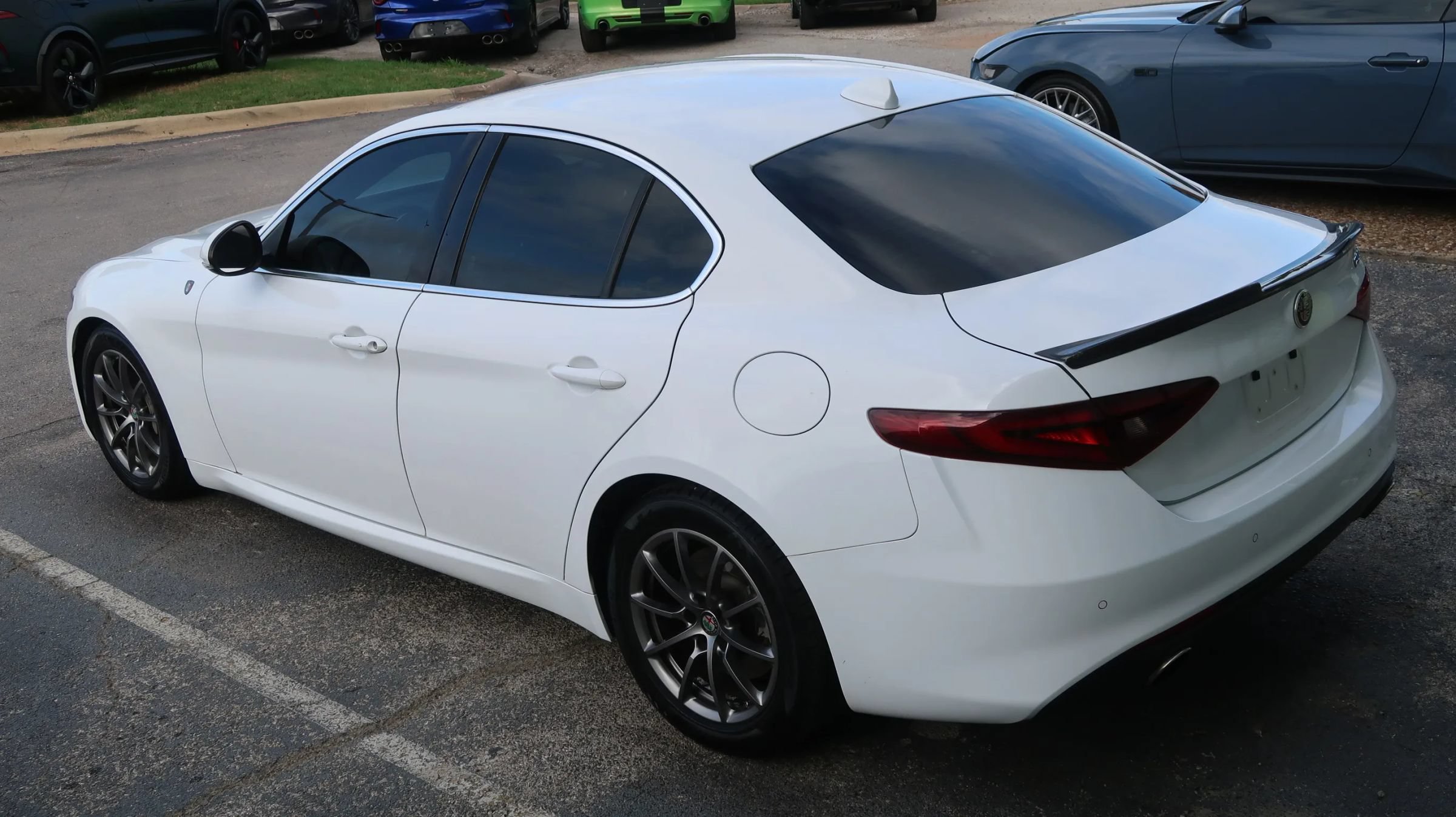 Used 2020 Alfa Romeo Giulia RWD image 12