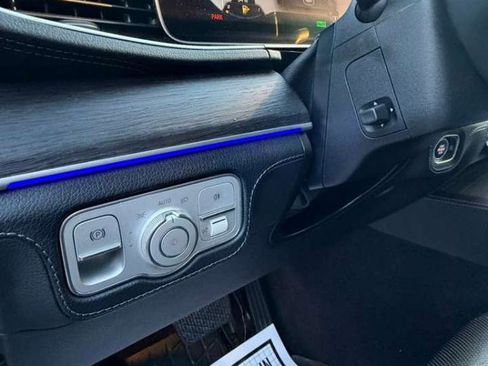 Used 2020 Mercedes-Benz GLE 450 4MATIC image 32