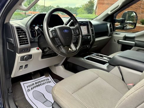 Used 2018 Ford F150 XLT w/ Equipment Group 302A Luxury AWD/4WD image 13