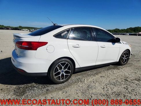 Used 2017 Ford Focus SEL FWD image 4