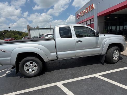 Used 2009 Toyota Tacoma 4x4 Access Cab V6 image 1