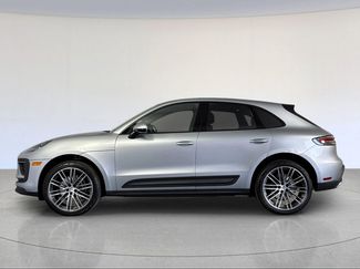 Certified 2025 Porsche Macan video 2