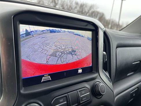 Used 2021 Chevrolet Silverado 1500 LT image 15