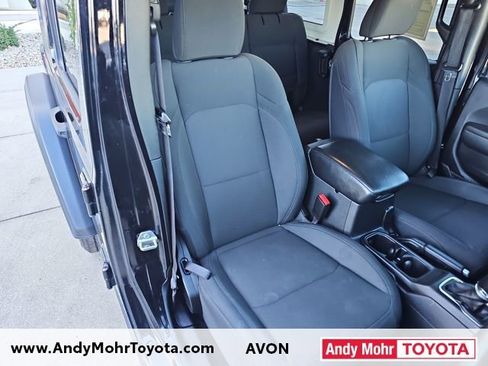 Used 2022 Jeep Wrangler Unlimited Sport S image 33