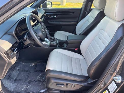 Used 2024 Honda CR-V Sport Touring image 6