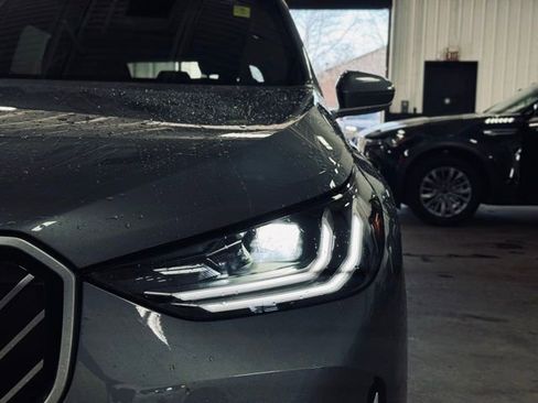 Used 2025 BMW X3 xDrive30i w/ Premium Package image 3