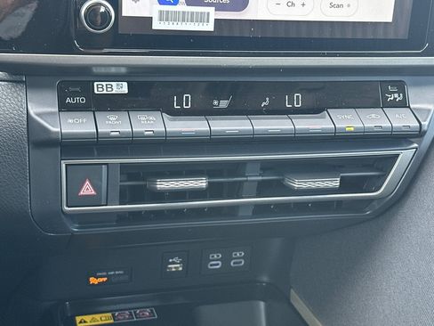 New 2026 Toyota Camry LE image 18